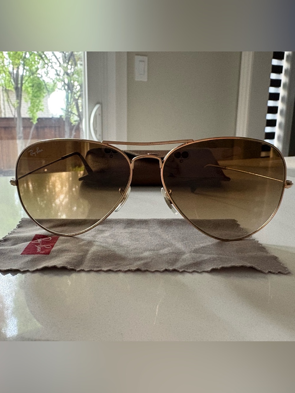 Ray-Ban Aviator Sunglasses - Gold Frame with Brown Gradient Lenses